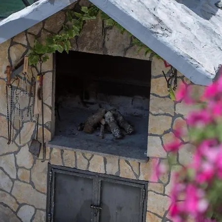 Holiday Stipanovi Dvori בית נופש *